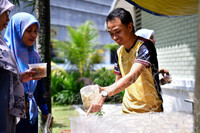 GOTONG ROYONG BUBUR LAMBUK DI SURAU AL- FALAH
