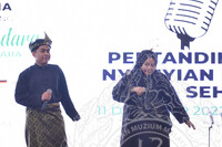 NOSTALGIA ANAK KAMPUNG (PERTANDINGAN KARAOKE RAJA SEHARI)