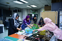 GOTONG ROYONG BUBUR LAMBUK DI SURAU AL- FALAH