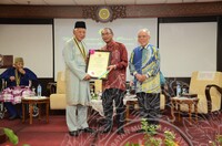 PENGANUGERAHAN FELO PERSATUAN SEJARAH MALAYSIA.