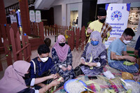 PROGRAM MEMORI RAMADAN DAN SYAWAL MUZIUM NEGARA, DEMO MENGANYAM KETUPAT