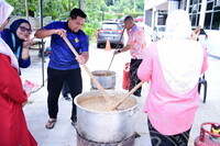 PROGRAM MEMASAK BUBUR ASYURA ANJURAN SURAU AL-FALAH MUZIUM NEGARA