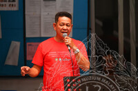 BENGKEL KONSERVASI TEKSTIL : PENJAGAAN PAKAIAN ISTIADAT PREVENTIF DAN KURATIF