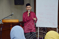 GAJI DI TIMBANG TARA OLEH  USTAZ DR NIDZHAM ABDUL KADIR