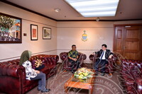 HMA 2024 - PENYERAHAN CENDERAMATA KEPADA CM PULAU PINANG DARI JMM