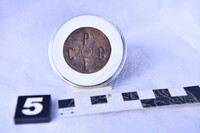 FOTO DOKUMENTASI PENILAIAN AWAL FIZIKAL DAN KONDISI KOLEKSI YANG DISUMBANGKAN KEPADA JMM