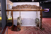 GAMBAR KOLEKSI TEMBAGA