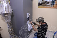 PROSES PEMBUKAAN PETI BESI DI REPOSITORI