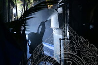 PEMANTAUAN DAN DOKUMENTASI KERJA SANDBLASTING LOKOMOTIF WAP 531.01 DI MUZIUM NEGARA