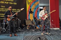 PERTANDINGAN KUGIRAN MUZIK POP YEH YEH SEMPENA PAMERAN POP YEH YEH