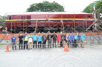 KEMASAN TERAKHIR LOKOMOTIF SERI MENANTI (GROUPFOTO)