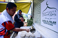 GOTONG ROYONG BUBUR LAMBUK DI SURAU AL- FALAH