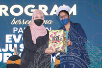 Program Bersempena Pameran Evolusi Baju Seragam Jururawat