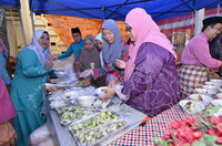 PERASMIAN PAMERAN ALHARAMAIN  DAN MAJLIS  RAMAH MESRA BERSAMA PENGGIAT INDUSTRI PELANCONGAN