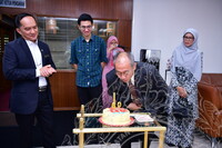 MAJLIS PERSARAAN EN. MOHD NAJIB BIN ADNAN