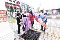 BENGKEL IKAT & CELUP EKSPRESI WARNA JALUR GEMILANG DI MUZIUM TEKSTIL