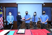 LAWATAN & PERBINCANGAN BAGI TUJUAN PENAMBAHBAIKKAN PENGURUSAN DAN PENGISIAN DALAMAN MUZIUM DI BAWAH KELOLAAN YAYASAN WARISAN JOHOR