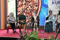 PROGRAM PERKONGSIAN ILMU ANTARA PESARA DAN KURATOR BAHARU JMM BERTEMAKAN SEPANJANG JALAN KENANGAN WARGA CAPING MUZIUM NEGARA