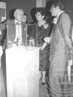 PAMERAN BAU AFRODIT PUNCA KEHARUMAN