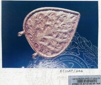 Perhiasan Diri Caping