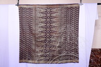 PENDOKUMENTASIAN KOLEKSI TEKSTIL BAGI PAMERAN ASEAN