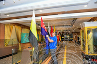 PEMBUNGKUSAN KOLEKSI ISTANA NEGARA DI GALERI 1 DAN KEMASUKAN KOLEKSI LEMBAGA MUZIUM NEGERI KEDAH