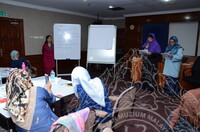 KURSUS BAHASA INGGERIS "BETTER SPOKE ENGLISH "  PERINGAT ASAS