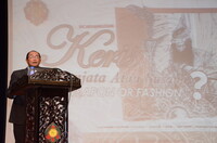 BICARA KERIS SENJATA ATAU BUSANA