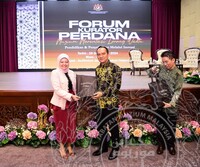 FORUM KURATOR PERDANA