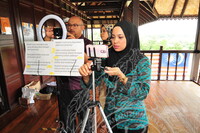 PROGRAM TANYA KURATOR DUIT TAMPANG KOLEKSI DI MUZIUM LUKUT