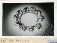 Perhiasan Diri Gelang Tangan