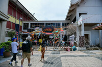 THE SUNBURST MARKETPLACE