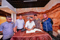 LAWATAN KERJA YB MENTERI  DATUK AARON AGO DAGANG,  KEMENTERIAN PERPADUAN KE MUZIUM KOTA LUKUT