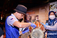 PROGRAM ART SHOW, MUZIK, SENI, PENDIDIKAN & UNITI ANJURAN MUZIUM MUZIK