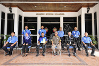 MALIS PERSARAAN CLOCK OUT EN MOHAMMAD BIN KAMAL