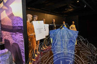 MEMBUKA PAMERAN 100 PAMERAN