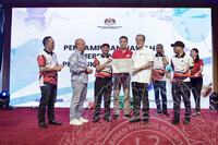 SAMBUTAN 60 TAHUN MUZIUM NEGARA - MALAYSIA BOOK OF RECORD MOST OKU STUDENT MAKING HANDCRAFT FROM RECYCLE MATERIAL
