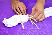 BENGKEL IKAT & CELUP EKSPRESI WARNA JALUR GEMILANG DI MUZIUM TEKSTIL