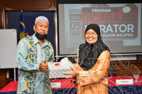 PROGRAM BICARA KURATOR JMM BUKTI MATERIAL BUDAYA DAN BATIK ELA MALAYSIA