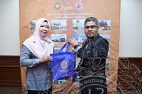 LAWATAN KERJA RASMI PERPUSTAKAAN TUNKU TUN AMINAH, UNIVERSITI TUN HUSSEIN ONN KE JMM