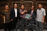 LAWATAN MENTERI  PELANCONGAN, SENI DAN BUDAYA MALAYSIA KE JABATAN MUZIUM MALAYSIA