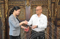 LAWATAN TAPAK DARI NEGARA CHINA UNTUK PERSEDIAAN PAMERAN DI GALERI JMM