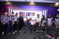 SAMBUTAN 60 TAHUN MUZIUM NEGARA - MALAYSIA BOOK OF RECORD MOST OKU STUDENT MAKING HANDCRAFT FROM RECYCLE MATERIAL