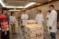 KERJA-KERJA PERSIAPAN PAMERAN KAZAKSTAN GOLDEN MAN