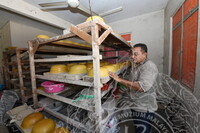 MENJALANKAN KAJIAN PENYELIDIKAN KEARIFAN TEMPATAN SENI PERTUKANGAN KRAF LOGAM TEMBAGA TERENGGANU