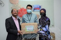 SUMBANGAN BEKALAN MAKANAN ASAS OLEH KP JMM DI LOBI BHG PENGURUSAN ANJURAN WARIS & SURAU AL-FALAH