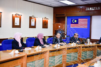 LAWATAN PENANDA ARAS & PERBINCANGAN MOU PROGRAM IJAZAH SARJANA MUDA SASTERA SEJARAH GUNAAN BERSAMA UUM & JMM