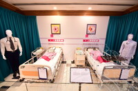 PANEL BY PANEL PAMERAN BIDAN