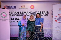 LAWATAN RASMI DARI ASEAN LADIES CIRCLE KE PAMERAN SEMANGAT ASEAN DI GALERI 2, JMM
