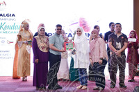 NOSTALGIA ANAK KAMPUNG (pertandingan hiasan kek dan mak andam raja sehari)